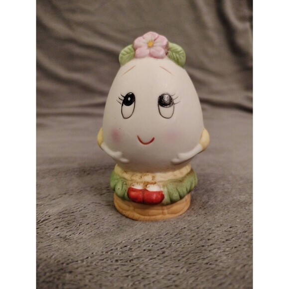 Lefton Anthropomorphic Mr & Mrs Humpty Dumpty Salt and Pepper Shakers Vintage - Picture 6 of 12